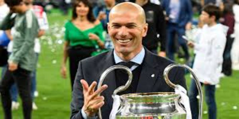 Tiểu sử huyền thoại bóng đá Zidane 